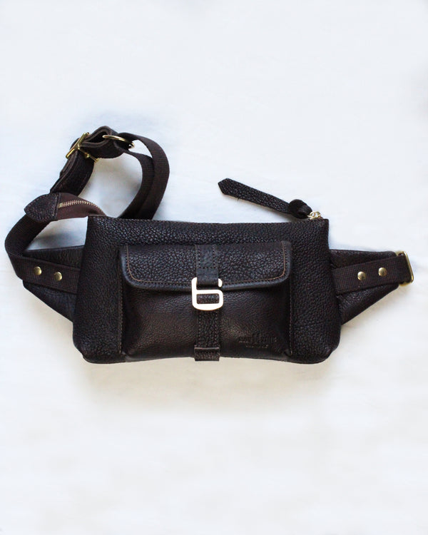 Bay Tine Tannery CERVUS Sling Bag in Dartmoor leather, featuring a sleek design with adjustable strap and subtle branding.