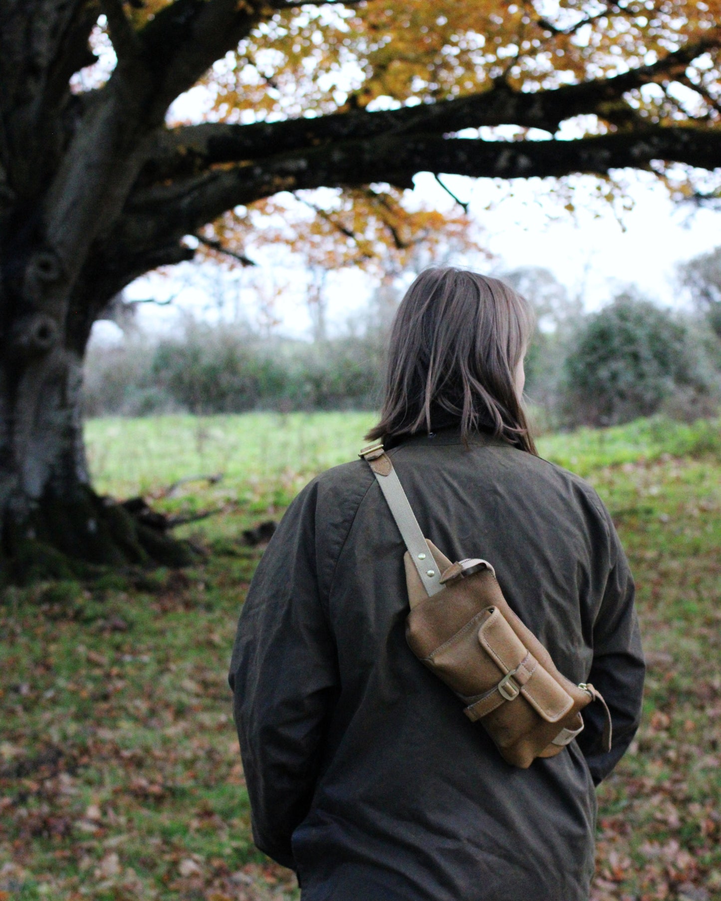 CERVUS SLING BAG - ACORN