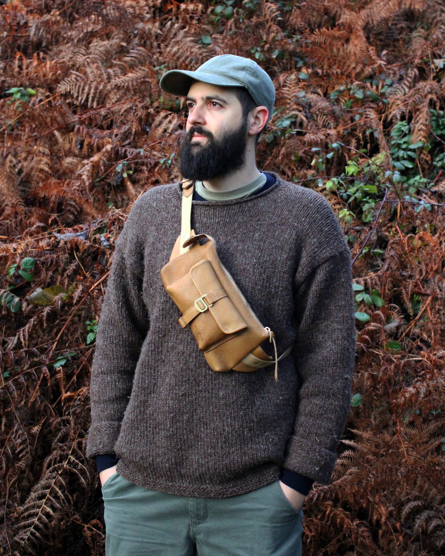 CERVUS SLING BAG - ACORN